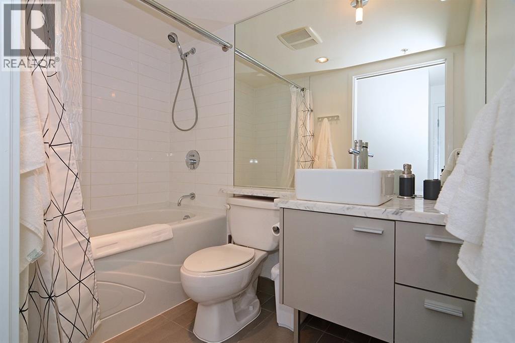 801 33 SMITHE STREET, West Vancouver