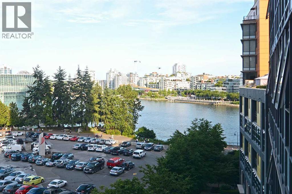 801 33 SMITHE STREET, West Vancouver