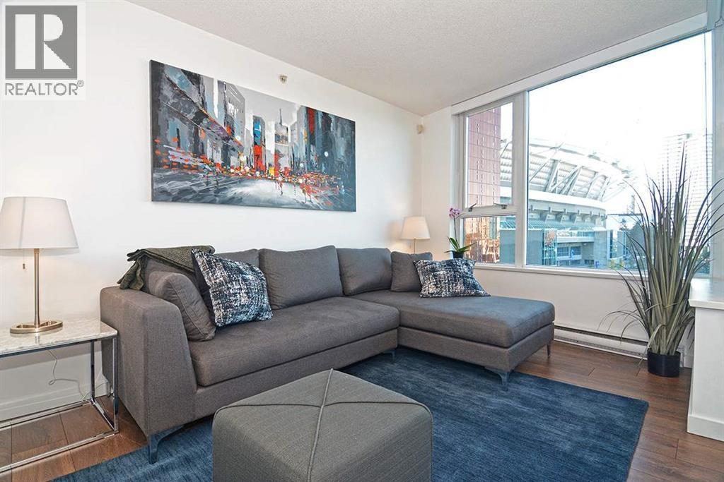 801 33 SMITHE STREET, West Vancouver