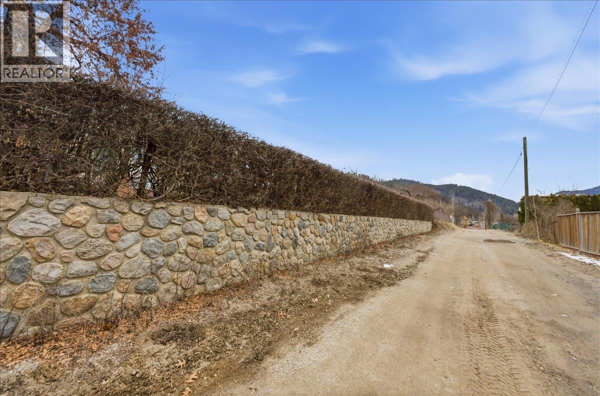 1832 Third Street, Fruitvale