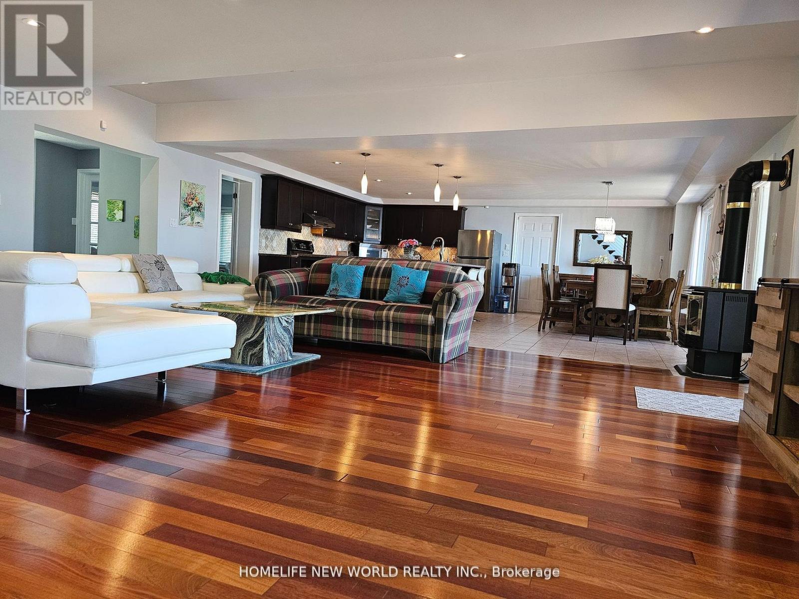 20 POTTS LANE - 9