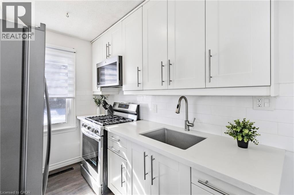 1300 BARTON STREET - 12