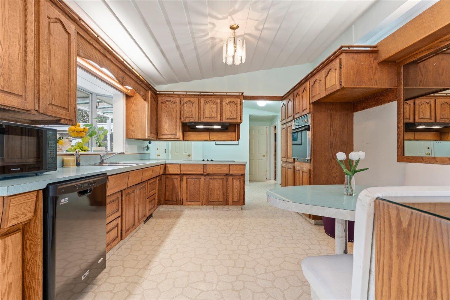 46486 UPLANDS ROAD, Promontory, Chilliwack