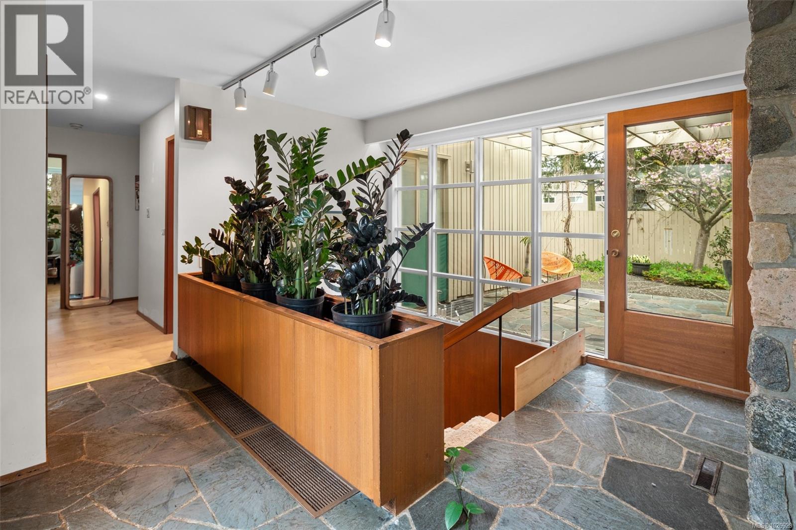 6110 Grieve Rd, Duncan