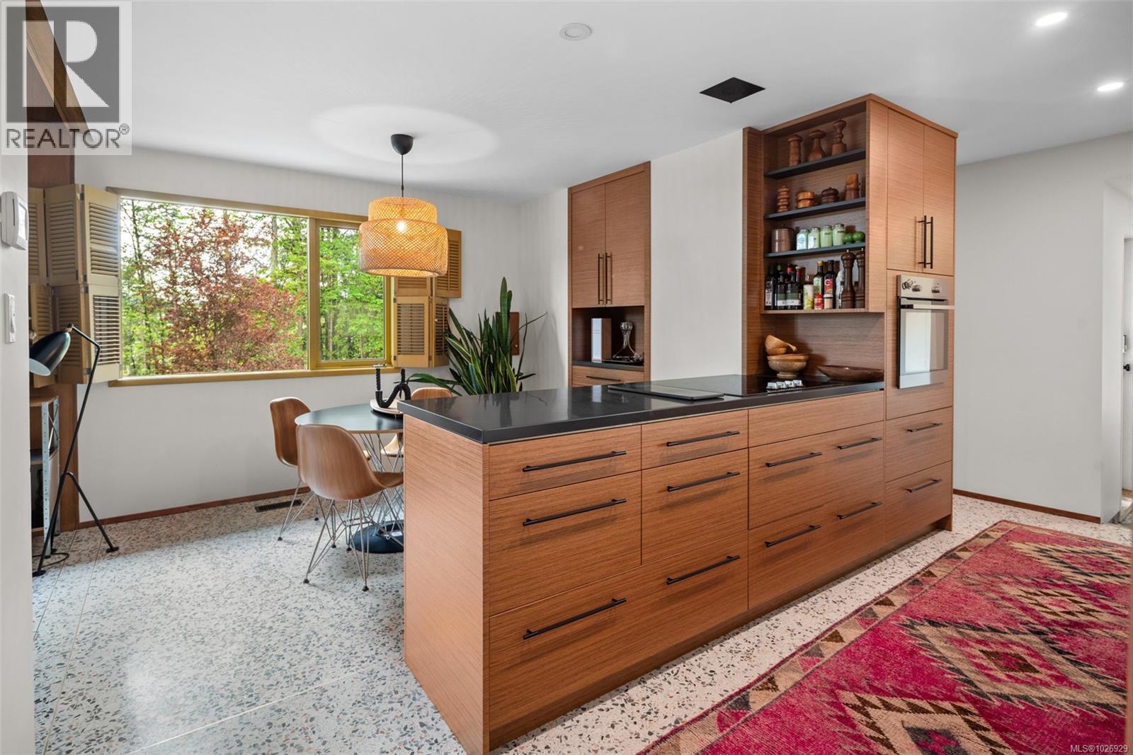 6110 Grieve Rd, Duncan