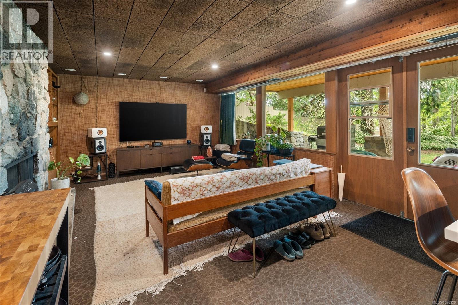 6110 Grieve Rd, Duncan