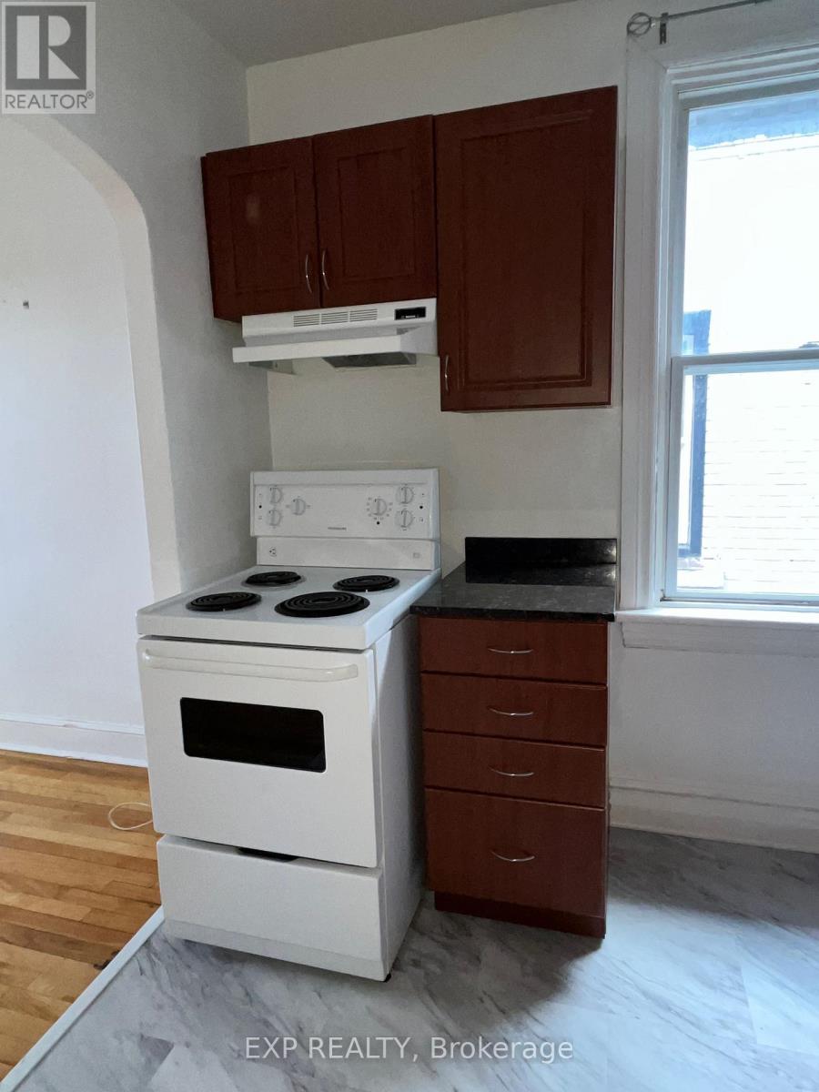 446 CAMBRIDGE STREET S — photo 39