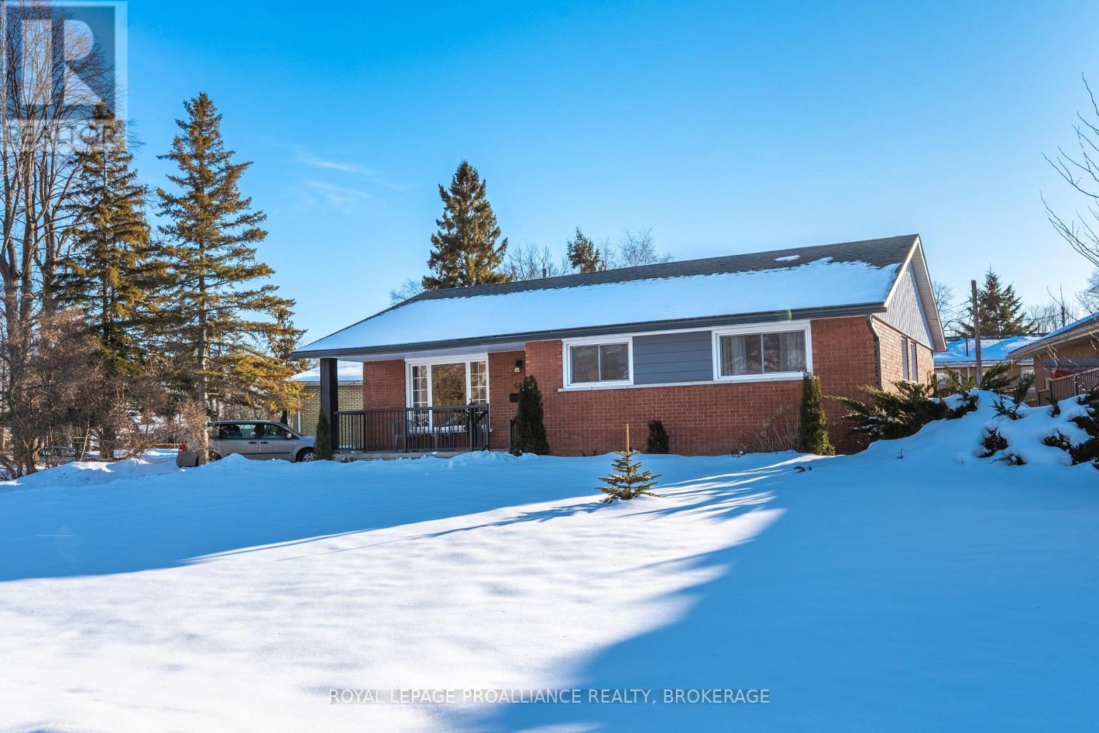 68 MACKENZIE CRESCENT