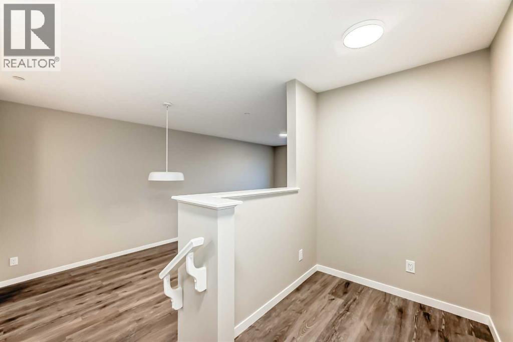 Single Family House for Sale in  Hotchkiss Road SE Hotchkiss Calgary 