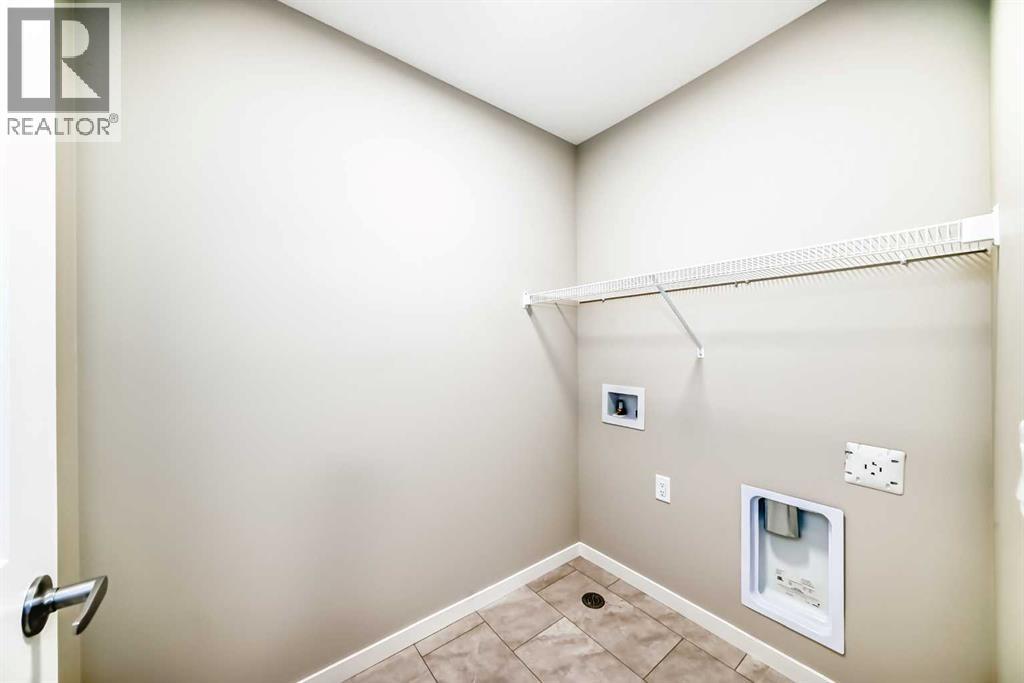 Single Family House for Sale in  Hotchkiss Road SE Hotchkiss Calgary 