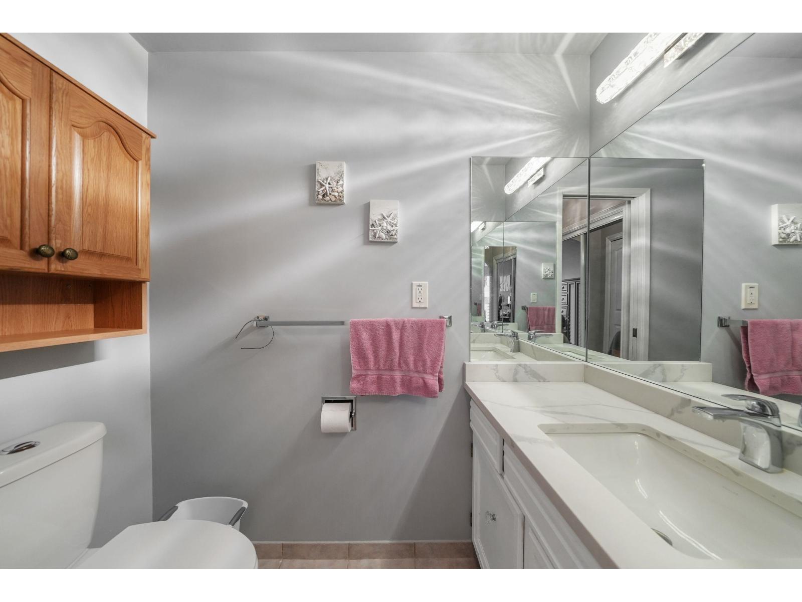 308 1437 FOSTER STREET, White Rock