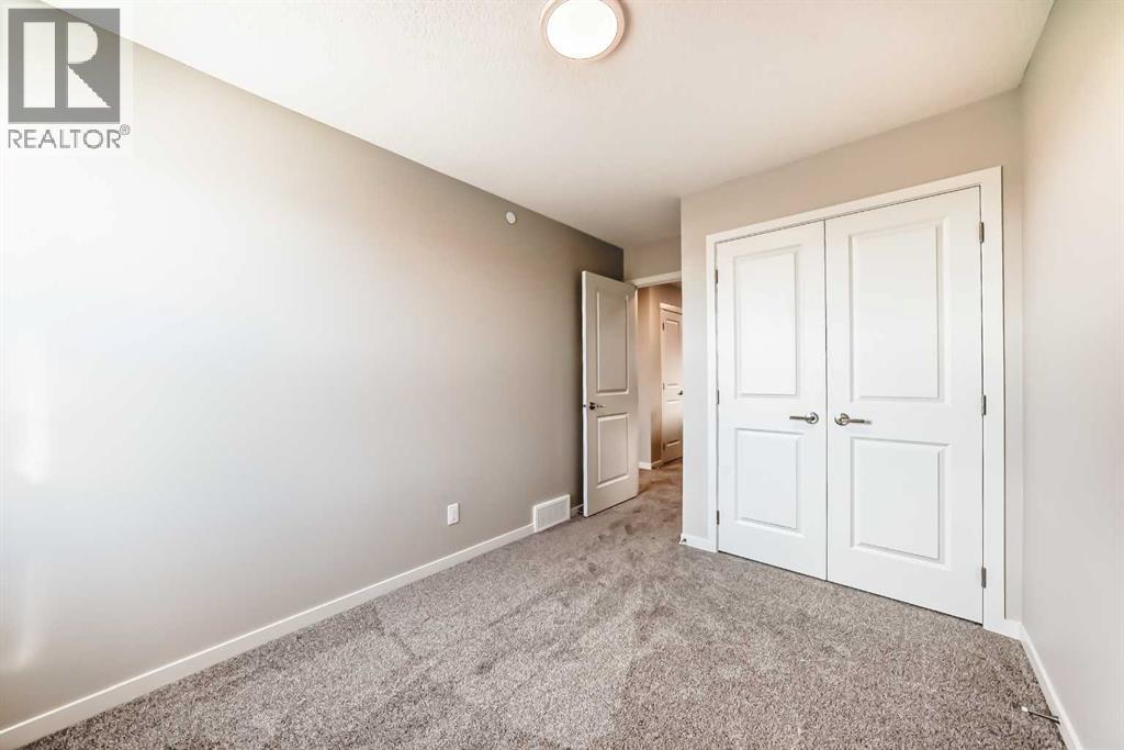 Single Family House for Sale in  Hotchkiss Road SE Hotchkiss Calgary 