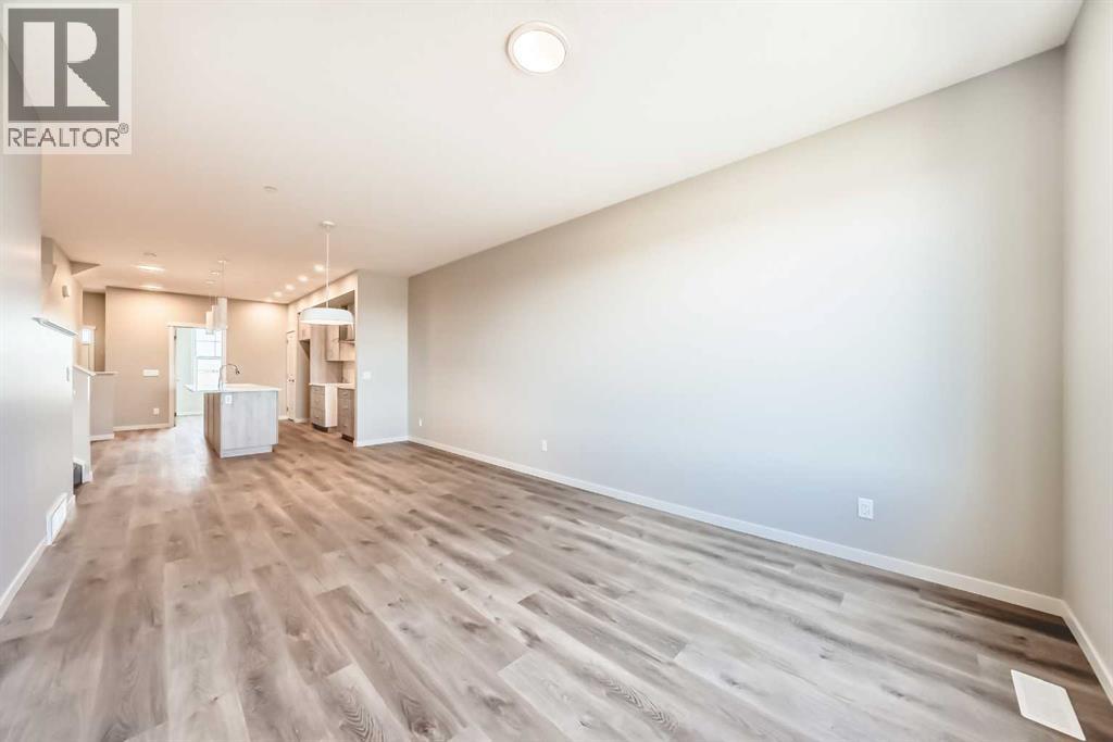 Single Family House for Sale in  Hotchkiss Road SE Hotchkiss Calgary 