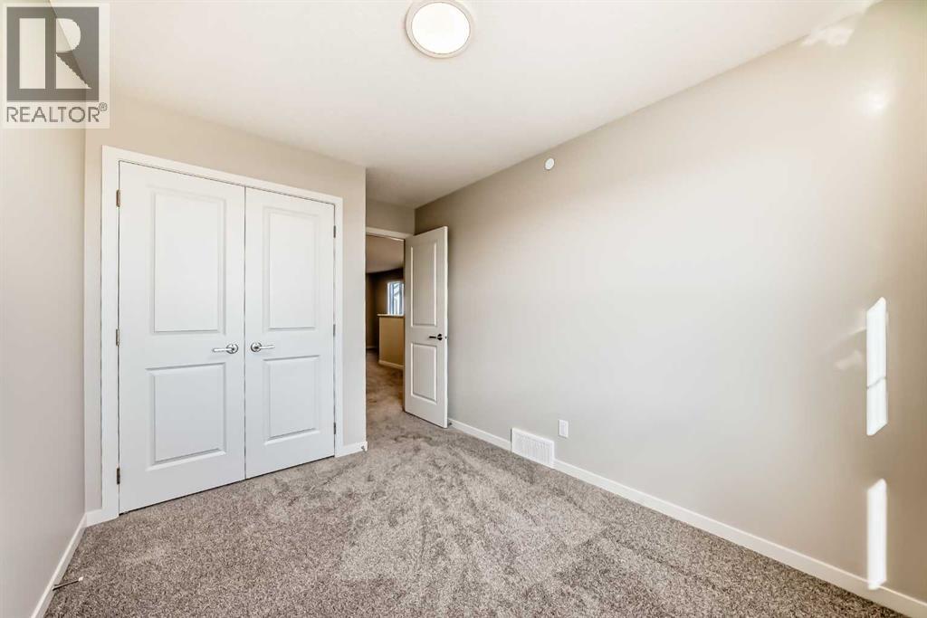 Single Family House for Sale in  Hotchkiss Road SE Hotchkiss Calgary 