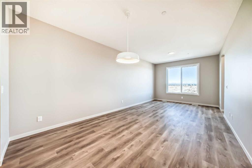 Single Family House for Sale in  Hotchkiss Road SE Hotchkiss Calgary 