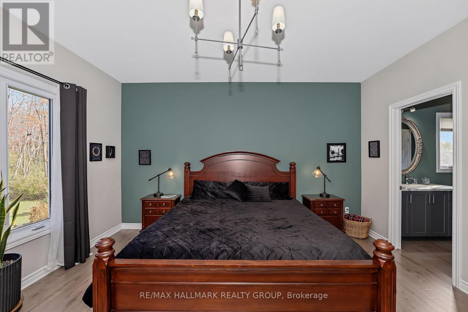 1350 COUNTRY LANE - 18