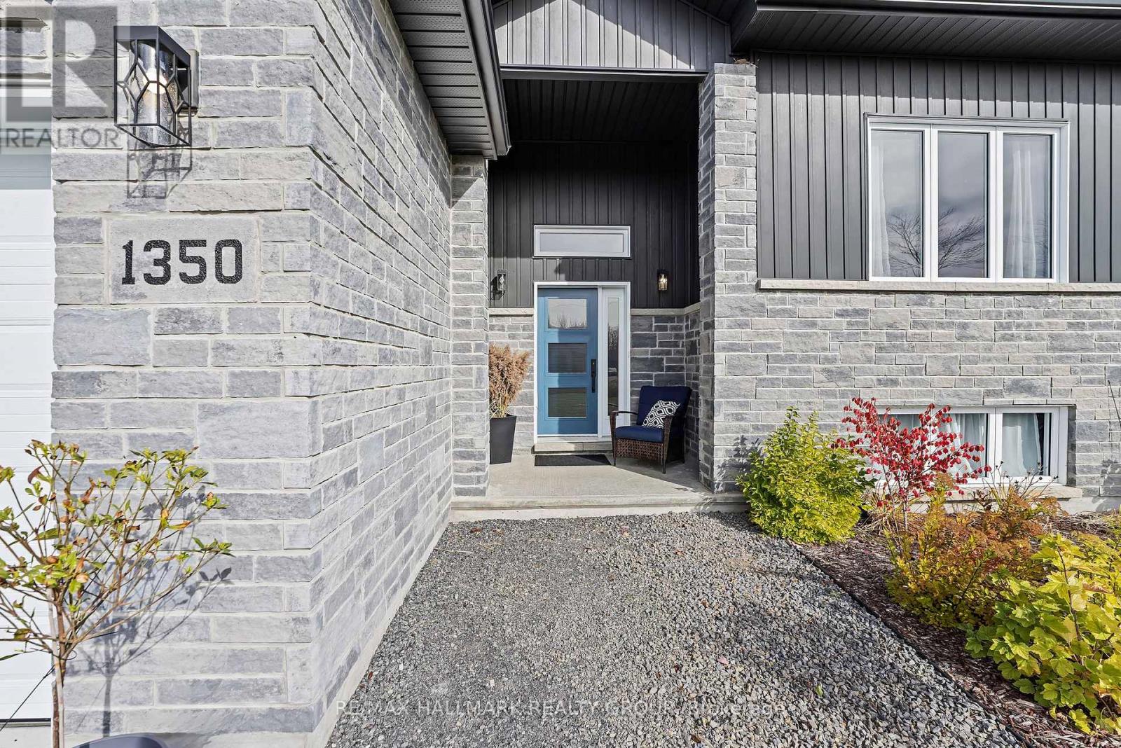 1350 COUNTRY LANE - 3