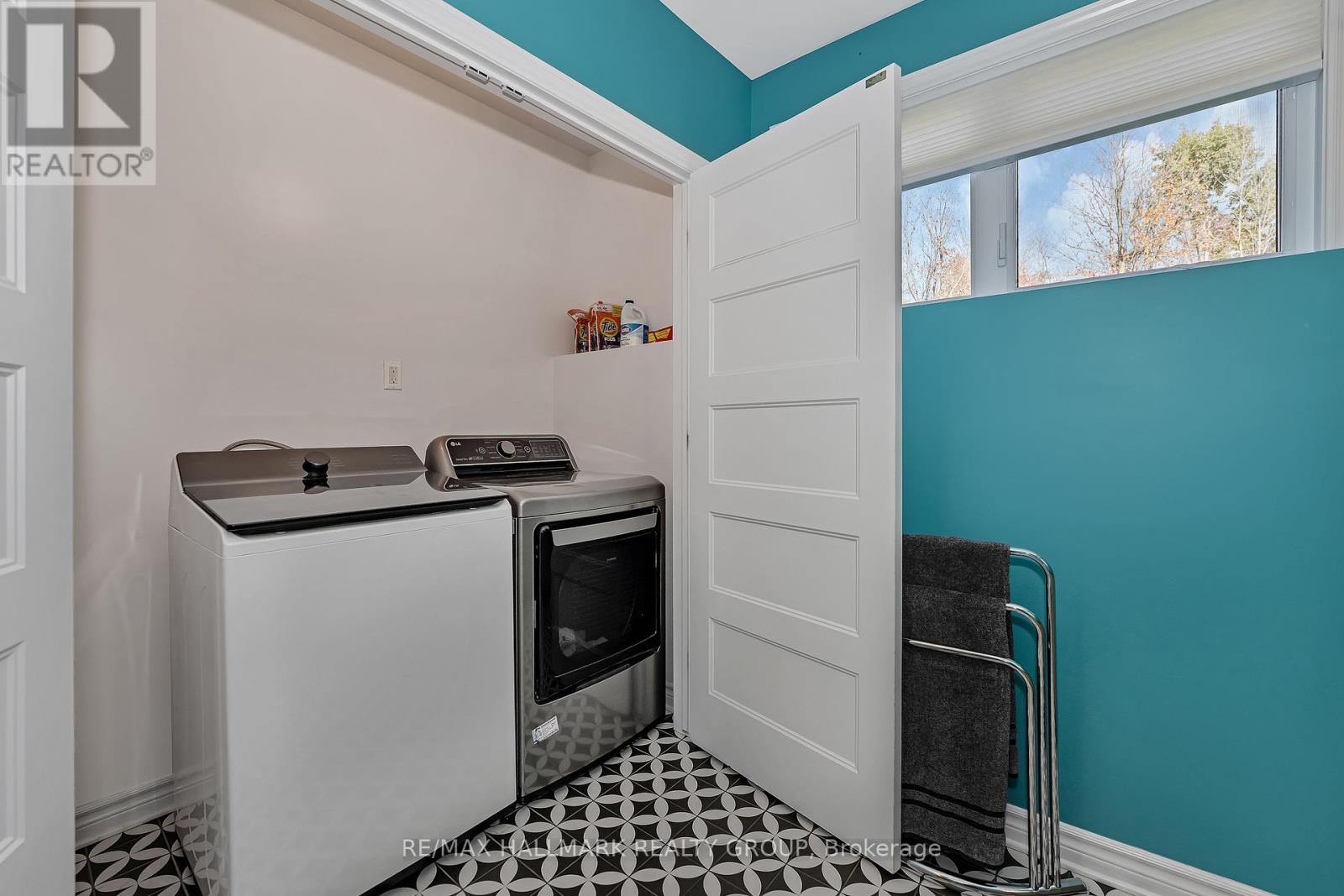 1350 COUNTRY LANE — photo 30
