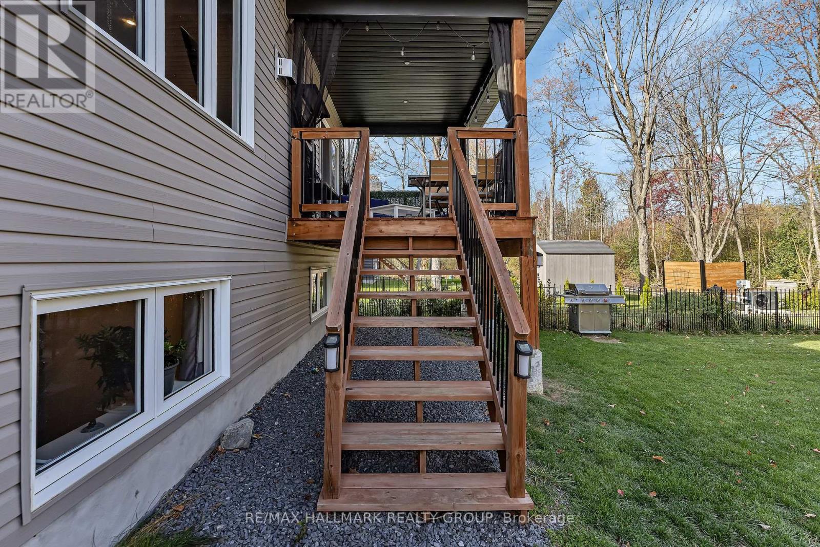 1350 COUNTRY LANE — photo 38