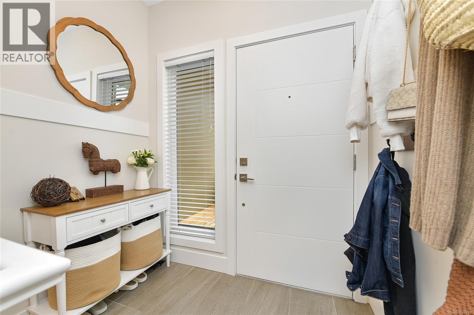 6 4355 Viewmont Avenue, Saanich