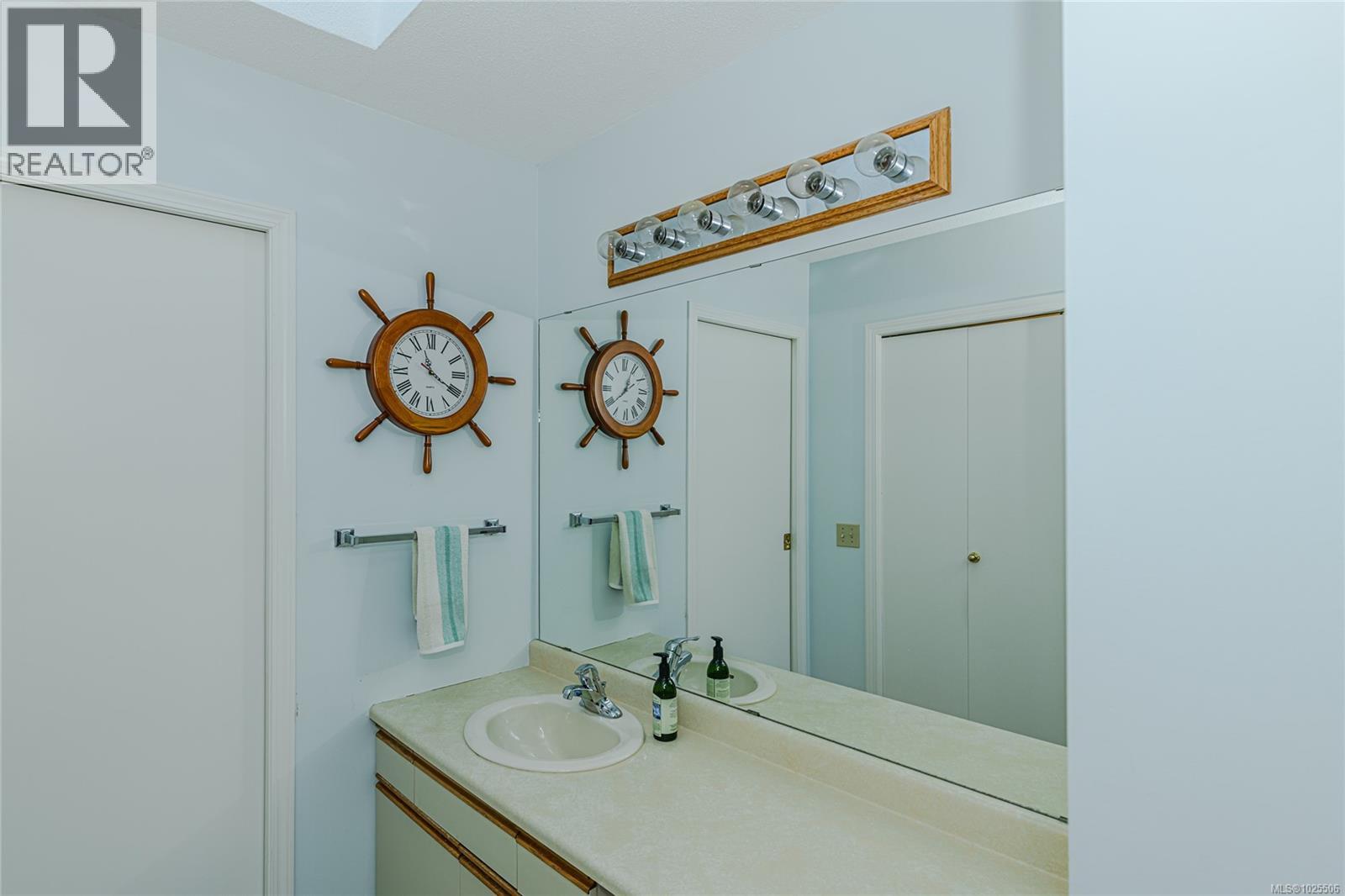 2082 135 Brinkworthy Road, Salt Spring