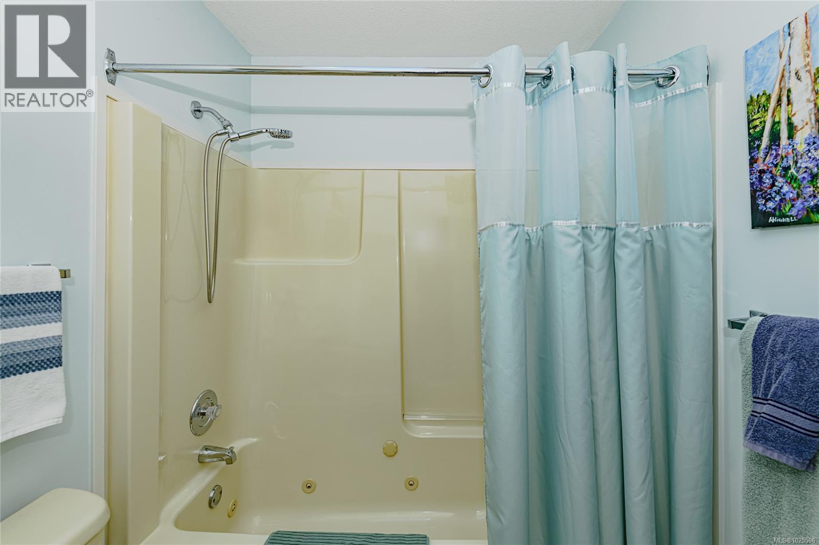 2082 135 Brinkworthy Road, Salt Spring