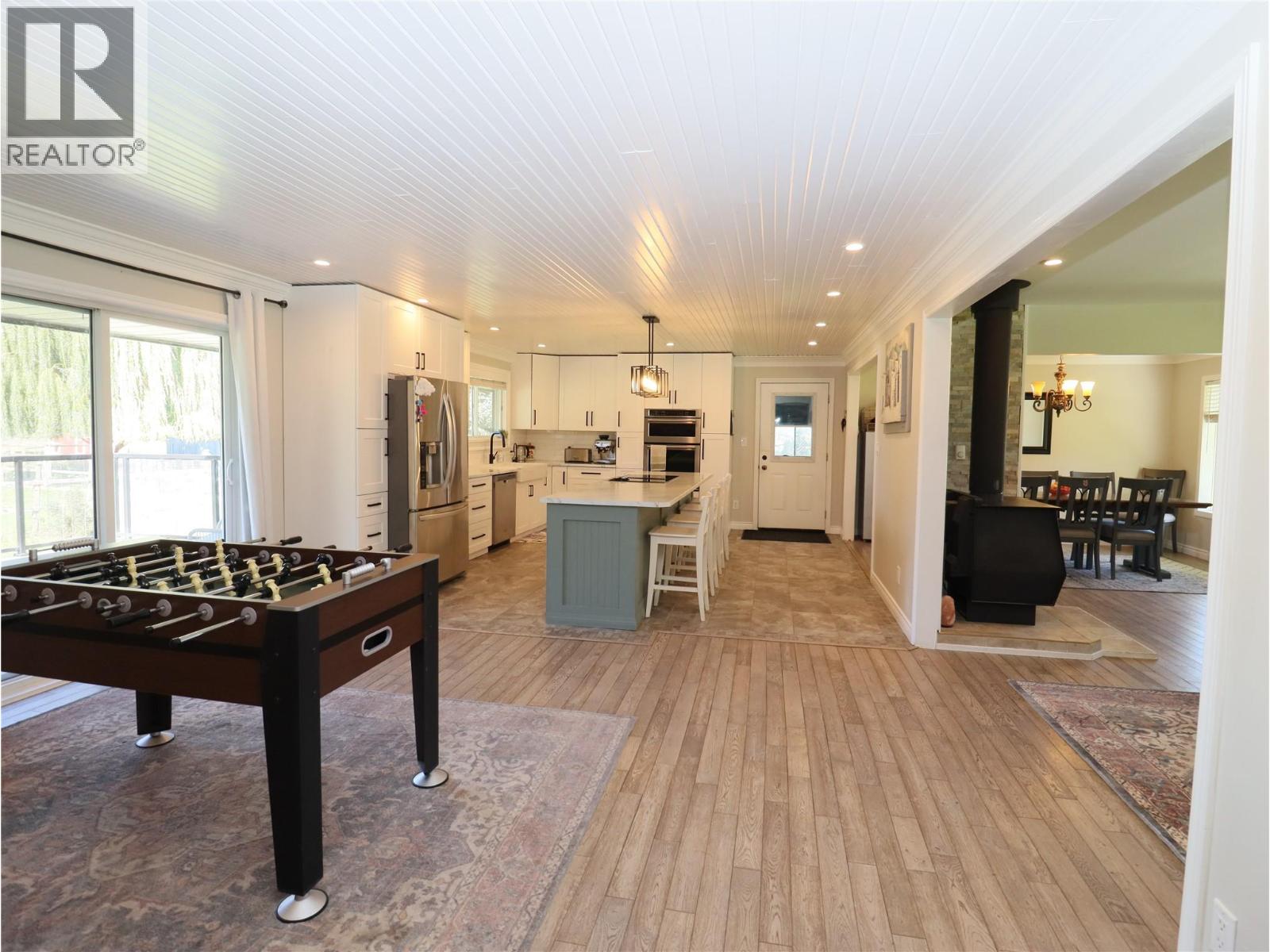 5015 SIMINOFF Road, Grand Forks