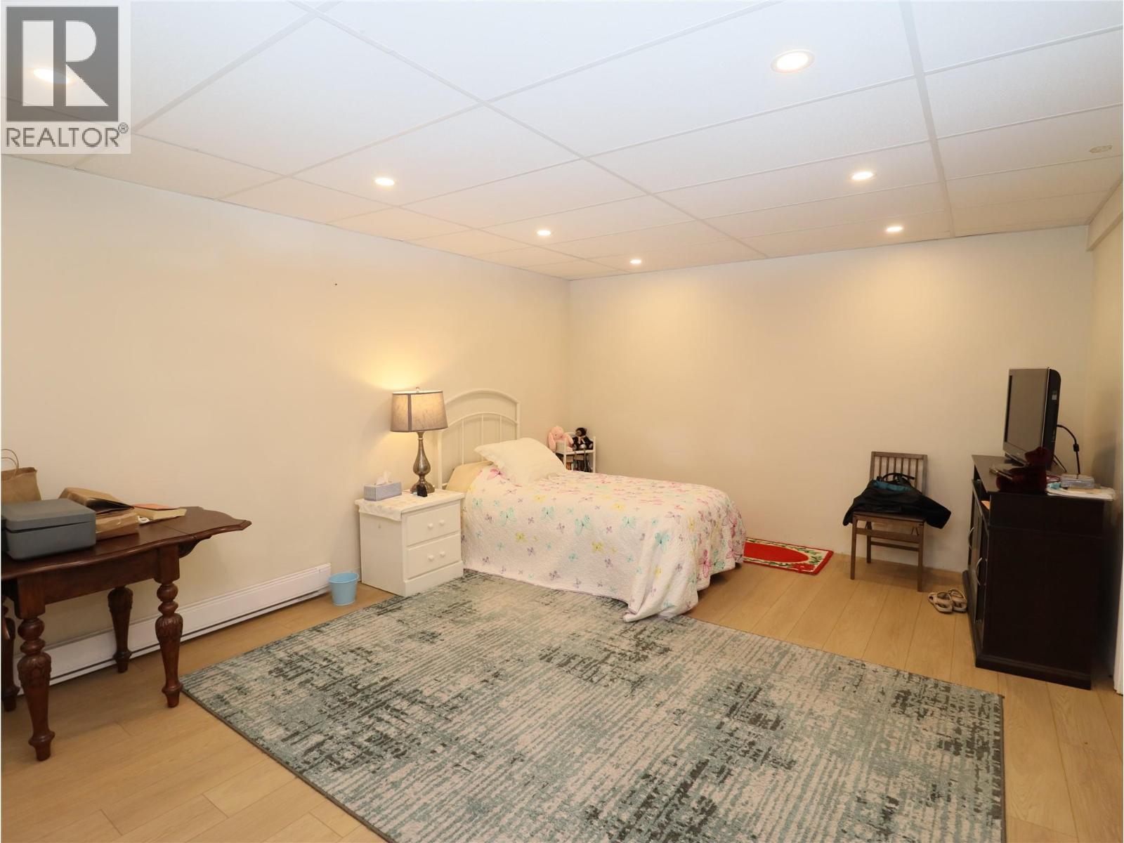 5015 SIMINOFF Road, Grand Forks