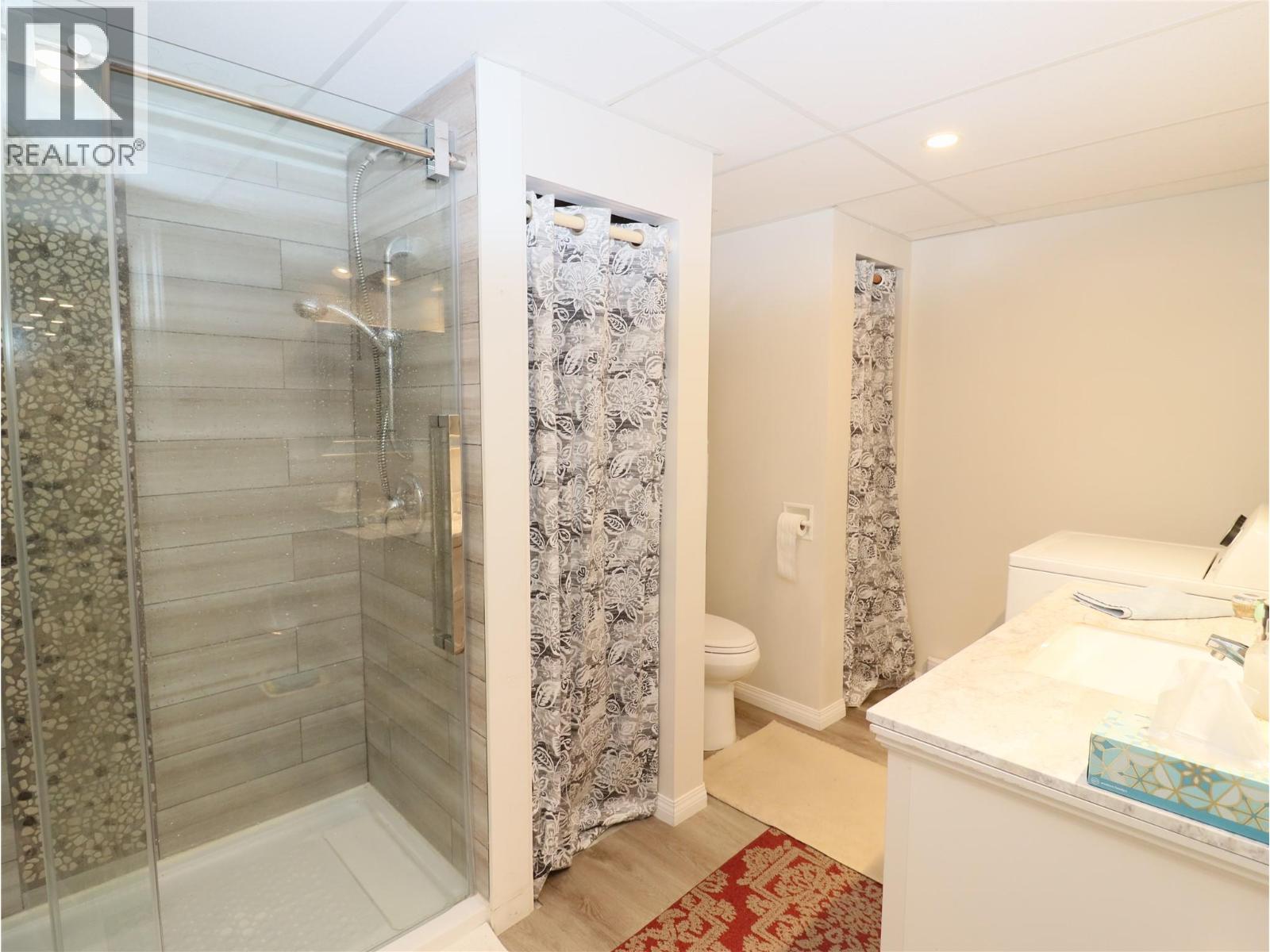 5015 SIMINOFF Road, Grand Forks