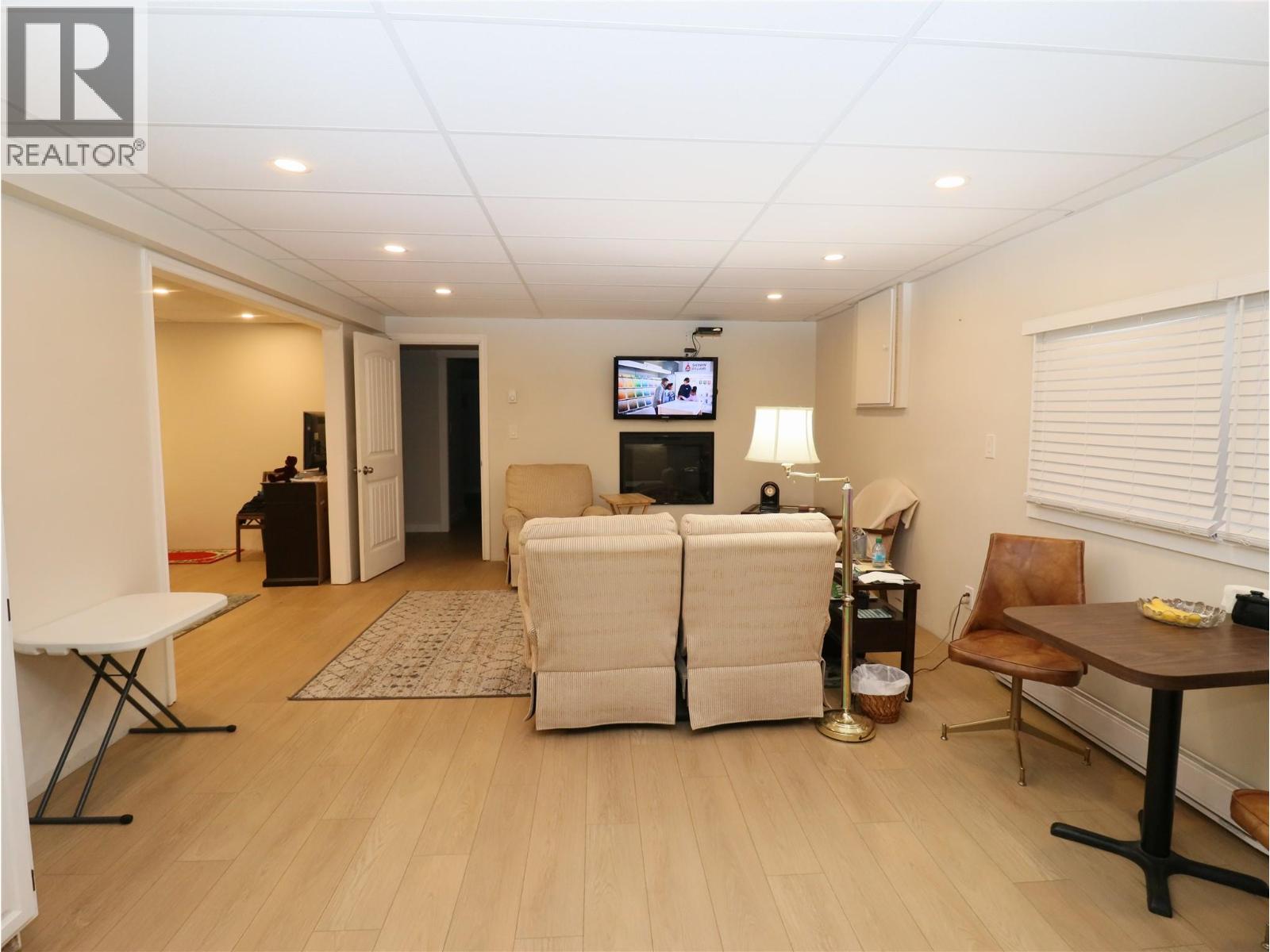 5015 SIMINOFF Road, Grand Forks