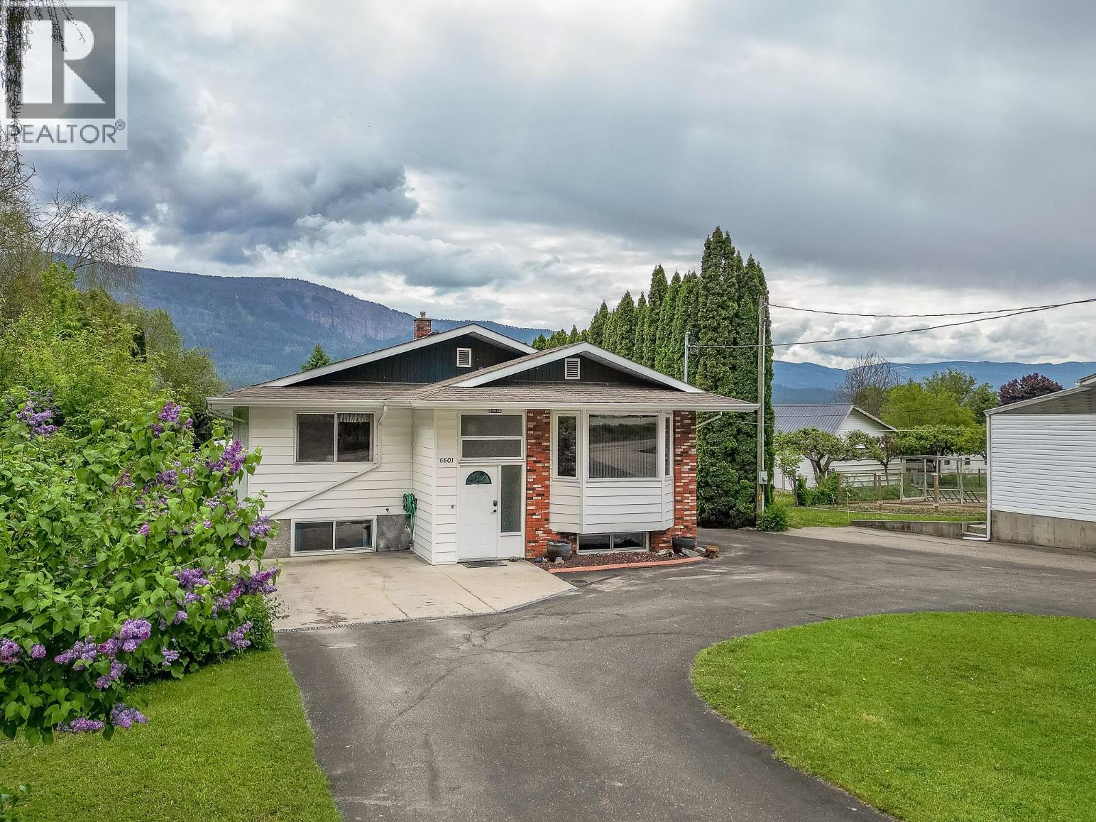 6601 97A Highway, Enderby