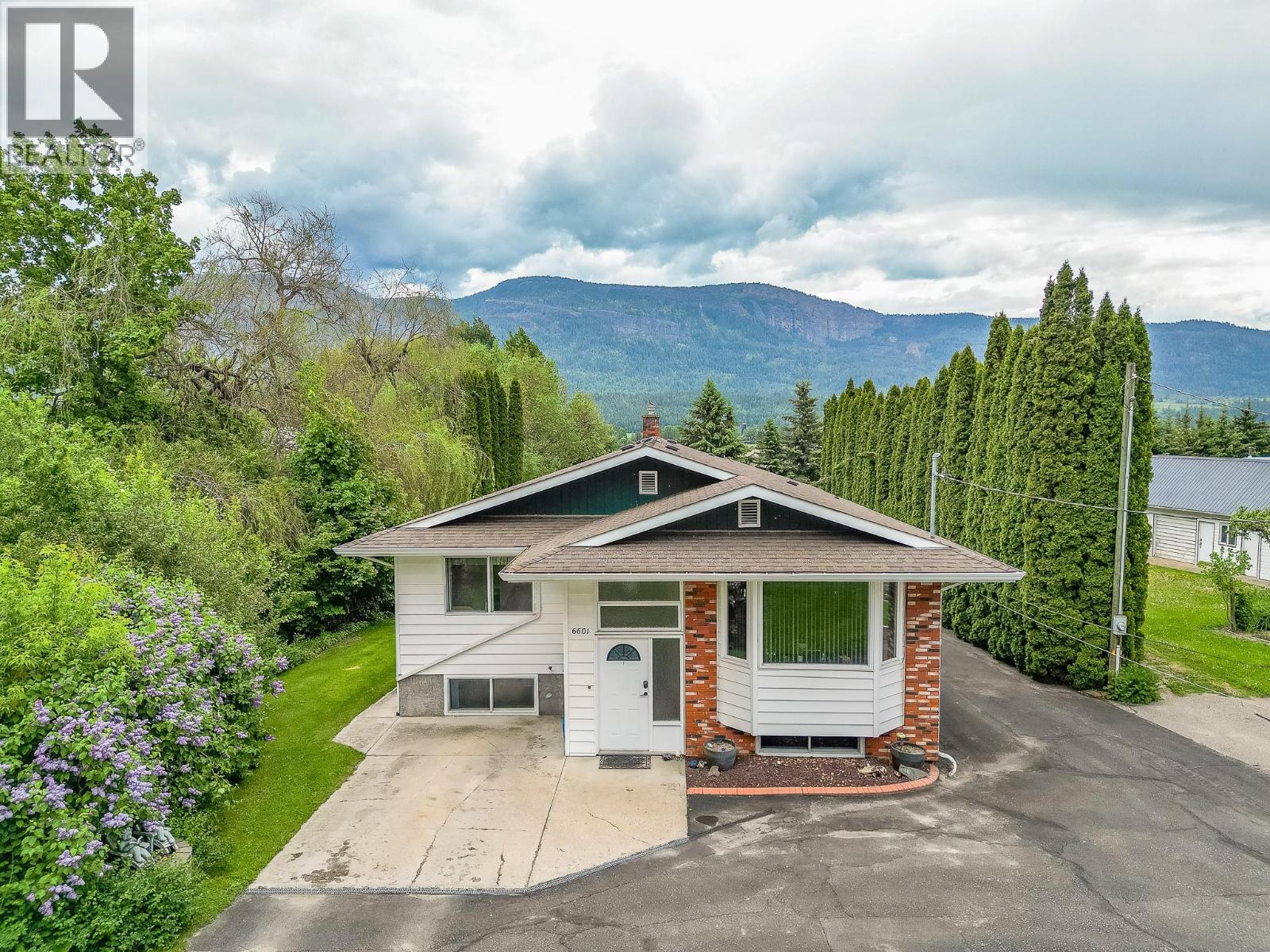 6601 97A Highway, Enderby