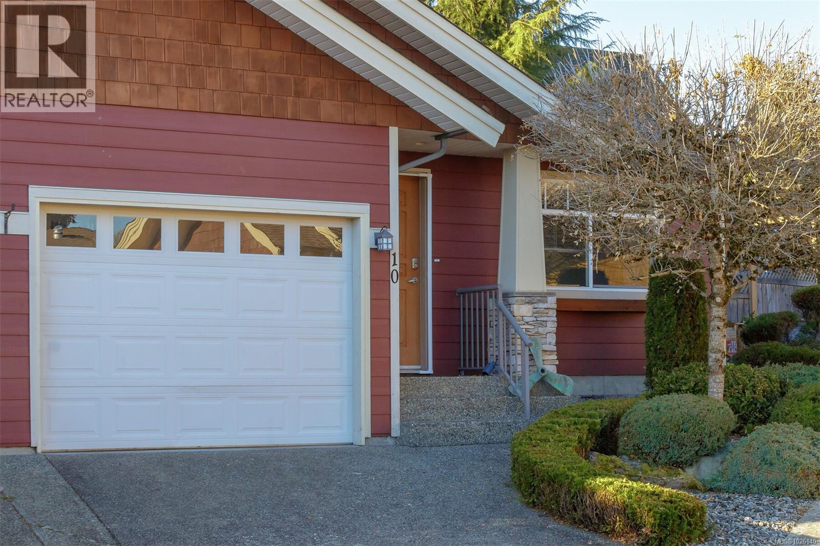 10 332 Belaire St, Ladysmith