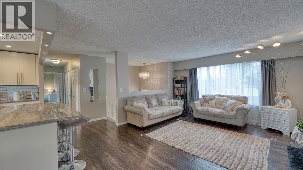 11416 92 STREET - 2