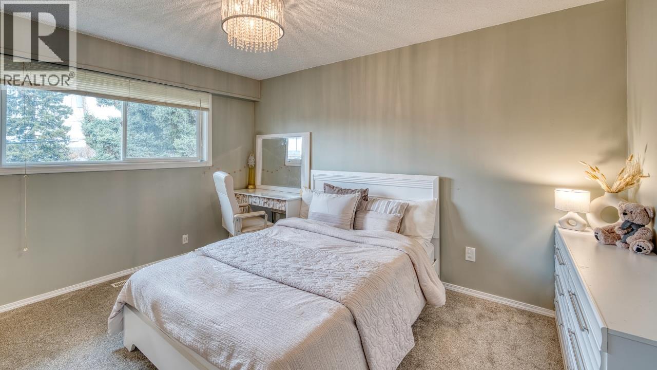 11416 92 STREET - 9