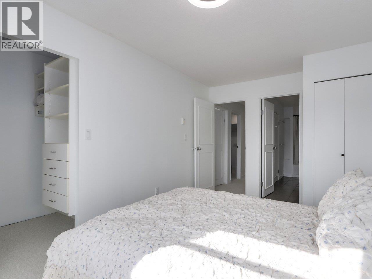 29 900 W 17TH STREET, North Vancouver