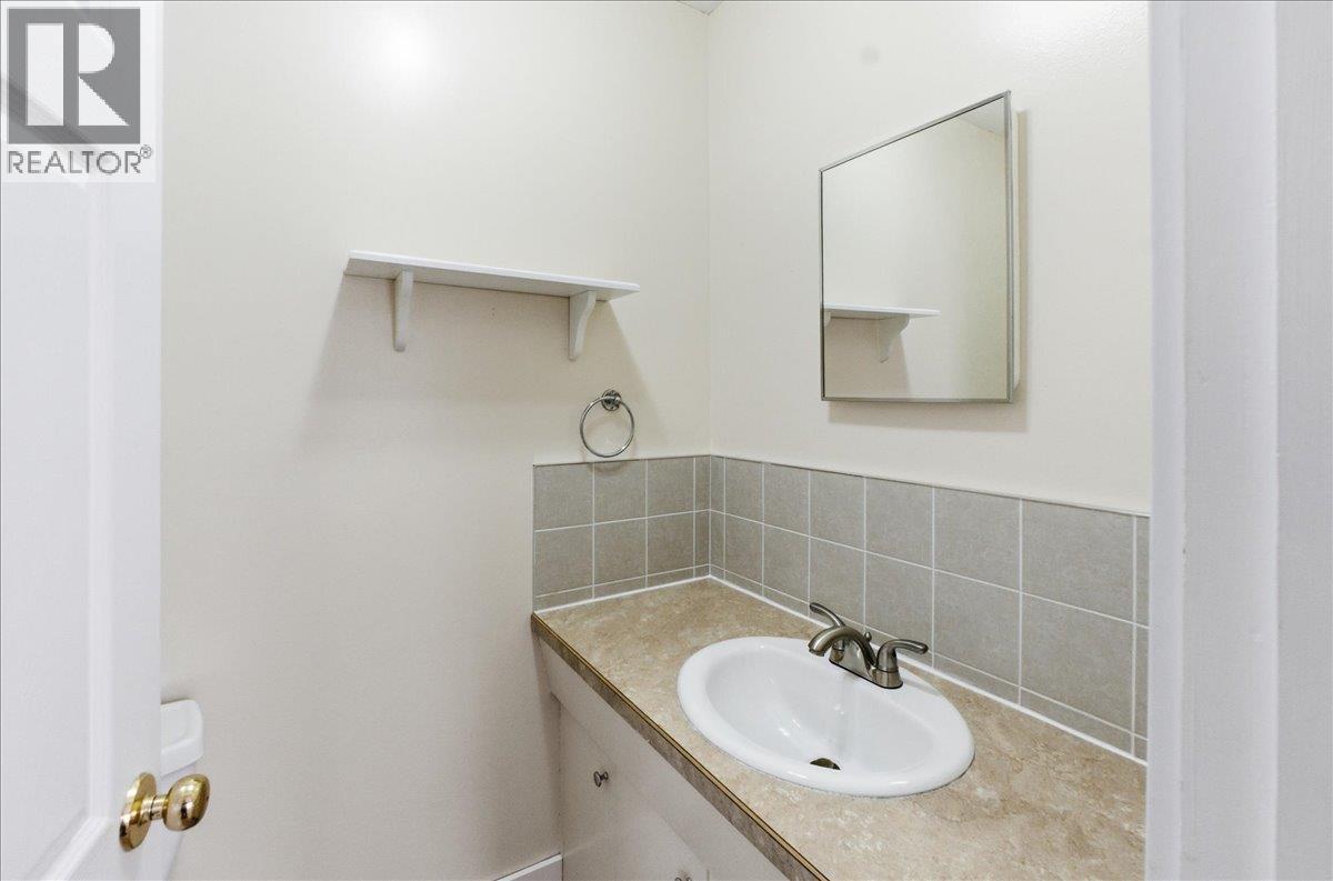 201 Ritchie Avenue, Trail