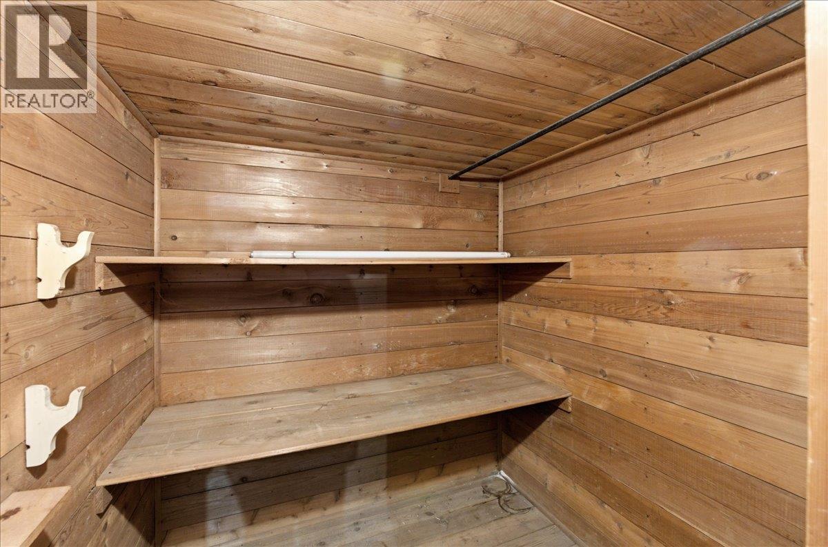 201 Ritchie Avenue, Trail