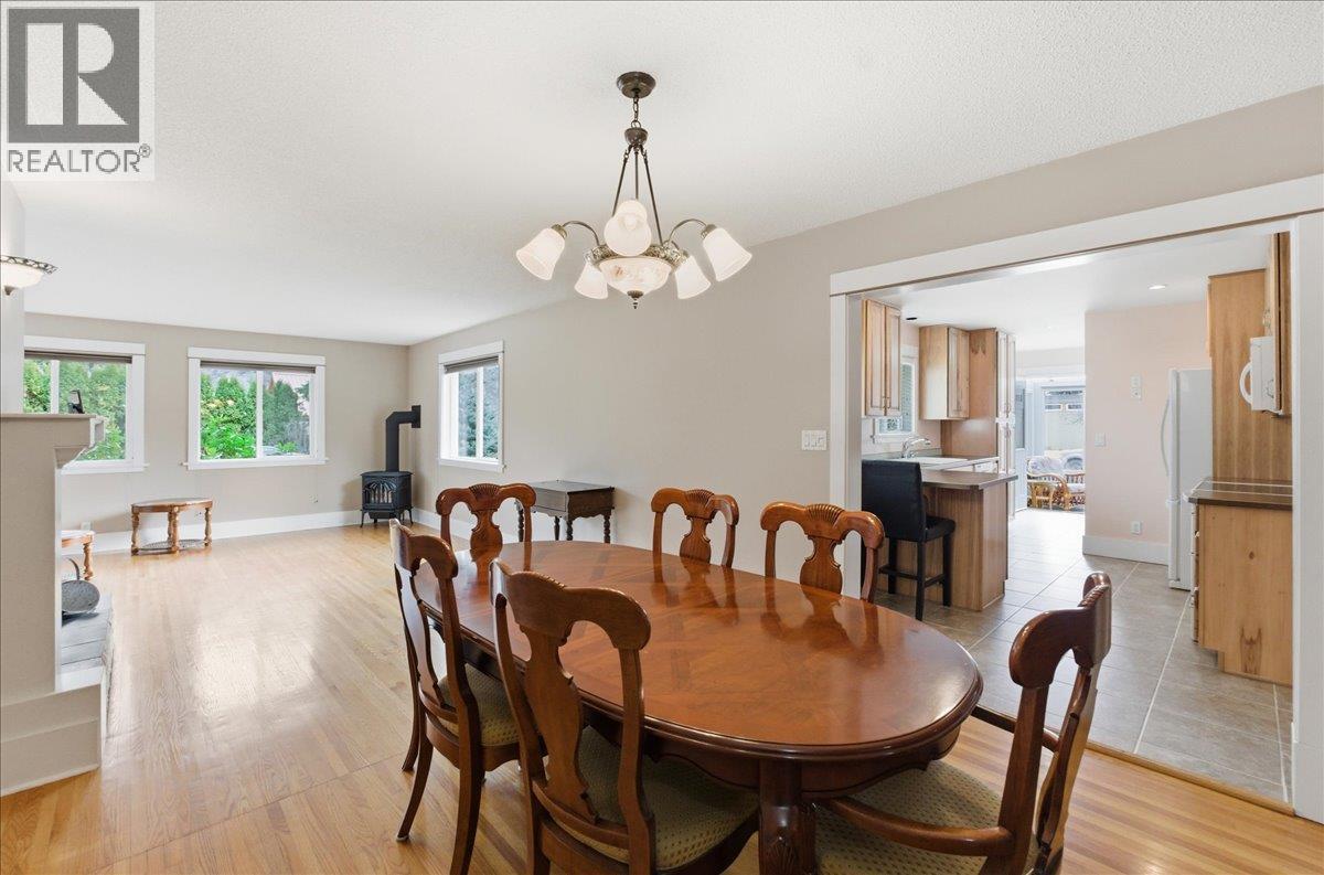 201 Ritchie Avenue, Trail