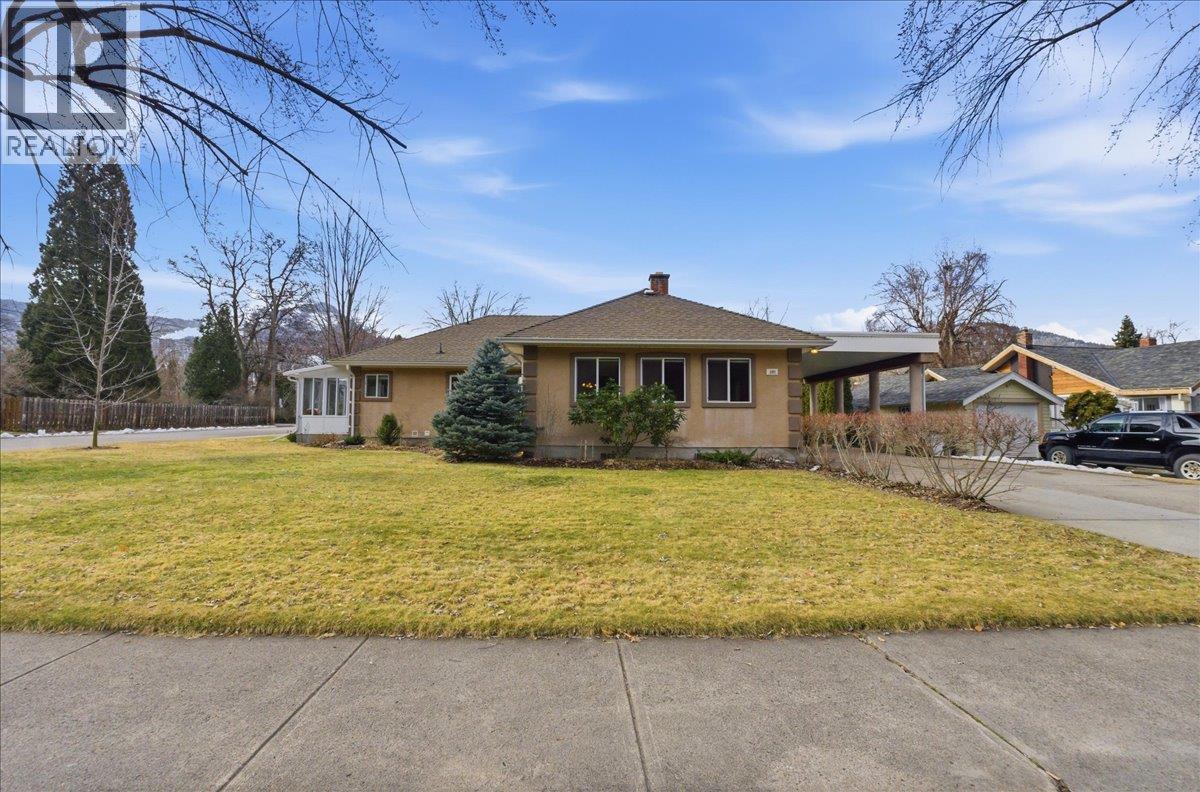 201 Ritchie Avenue, Trail