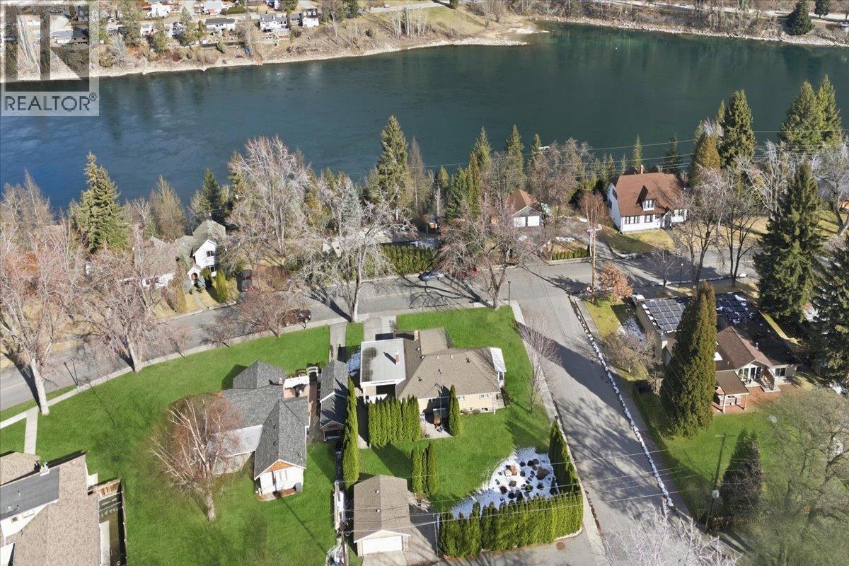 201 Ritchie Avenue, Trail