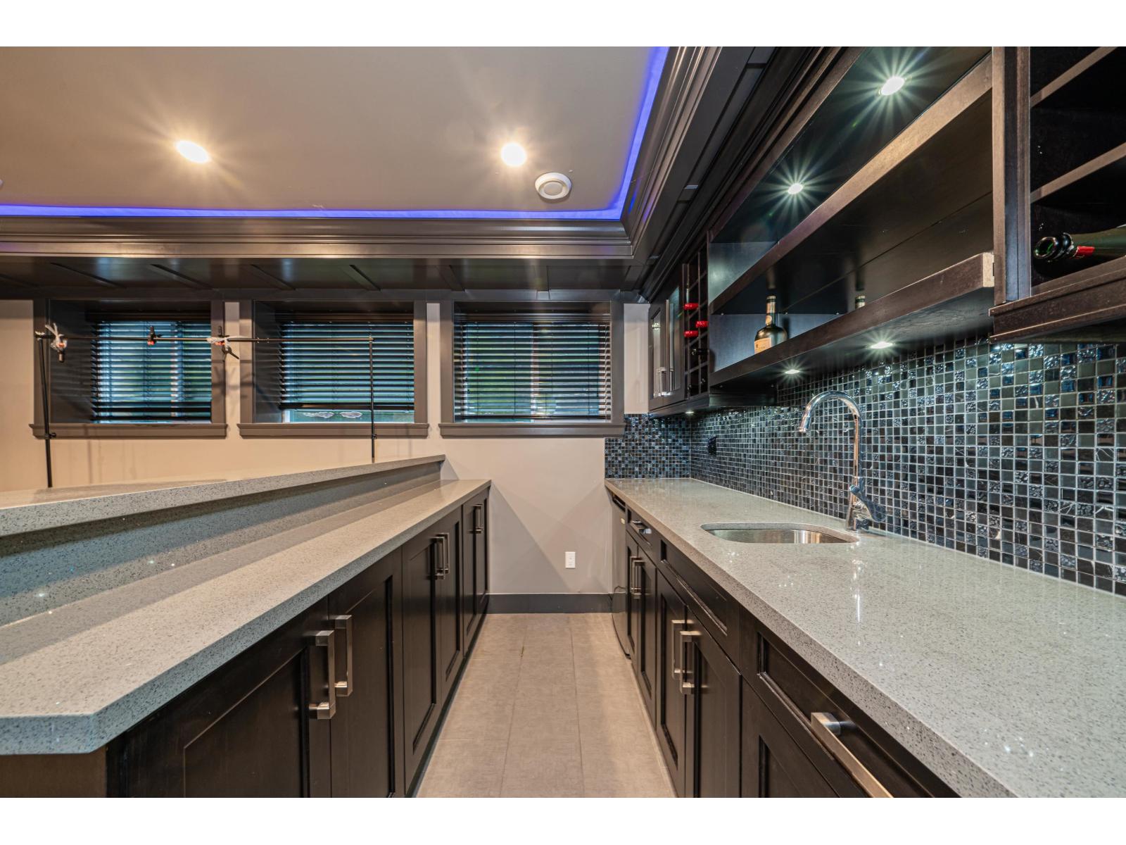 15807 BUENA VISTA AVENUE, White Rock