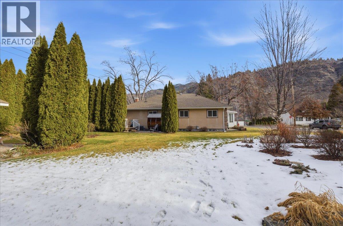 201 Ritchie Avenue, Trail