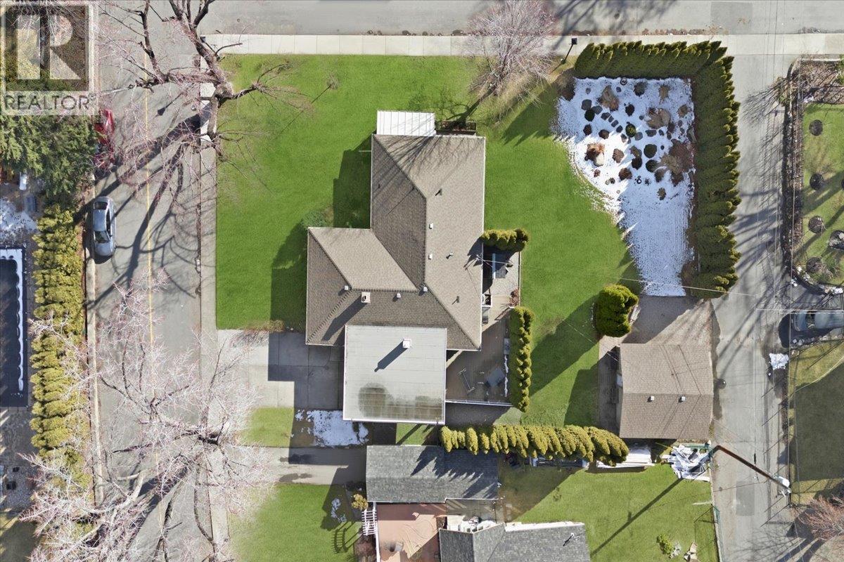 201 Ritchie Avenue, Trail