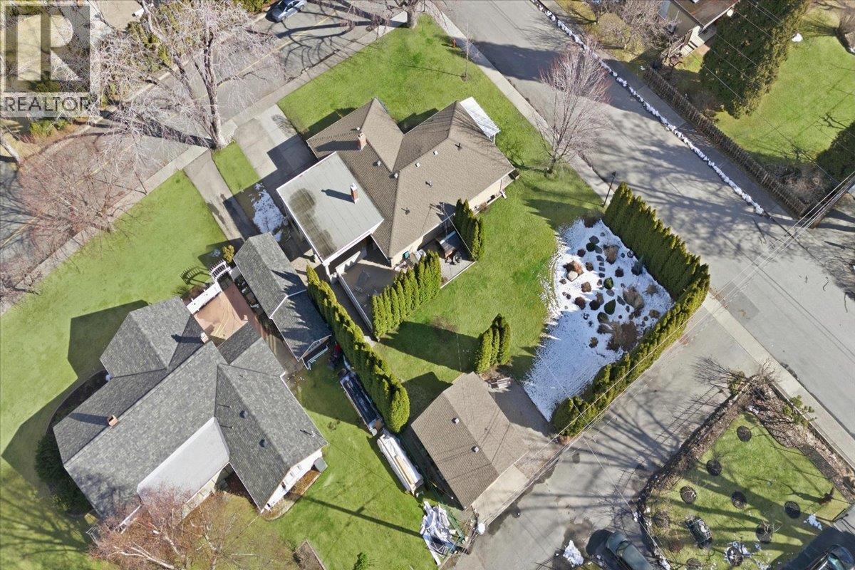 201 Ritchie Avenue, Trail