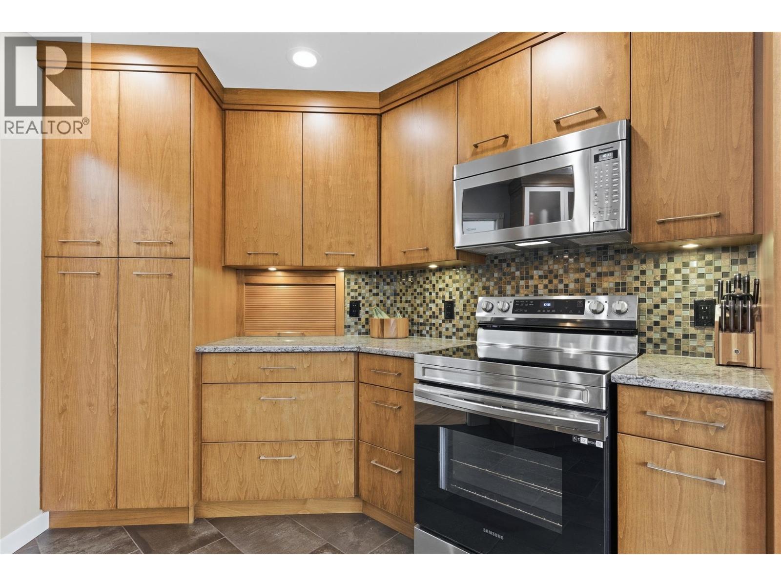 910 HEATHERTON COURT - Image 3