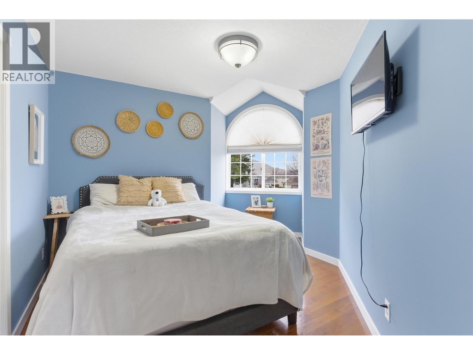 910 HEATHERTON COURT - 23