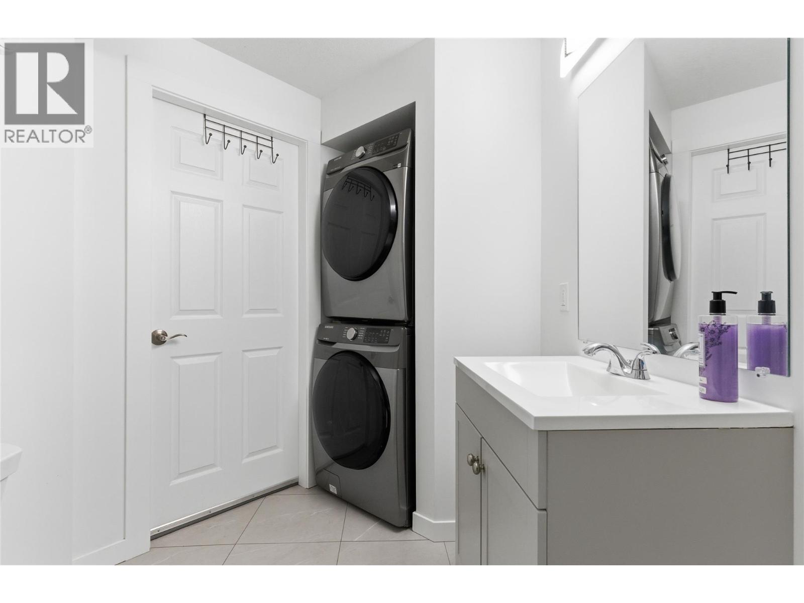 910 HEATHERTON COURT - 30