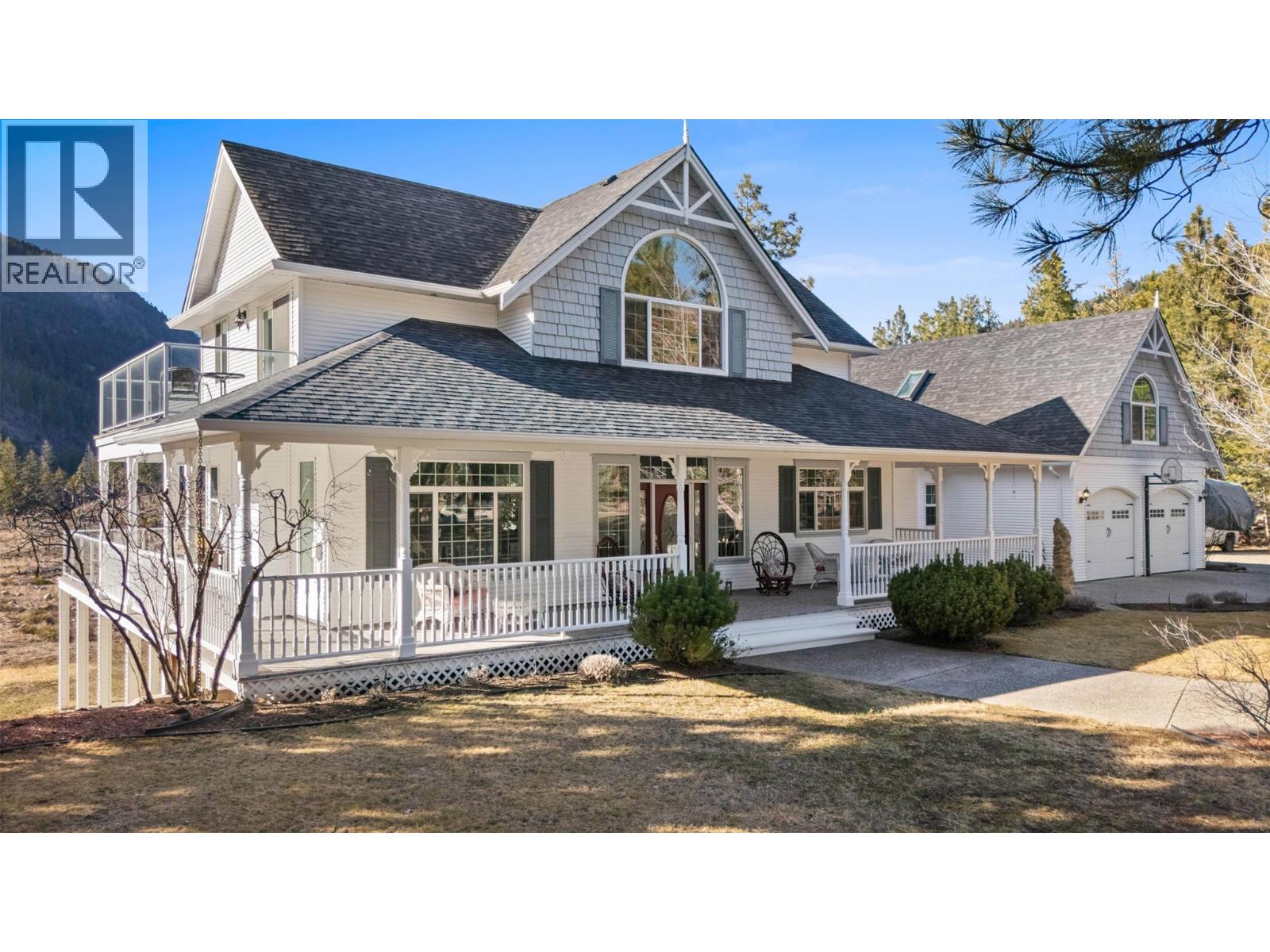 4952 Star Place, Peachland