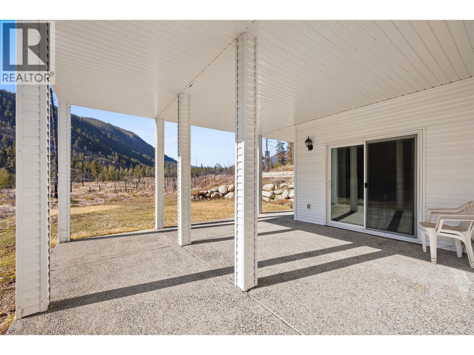 4952 Star Place, Peachland